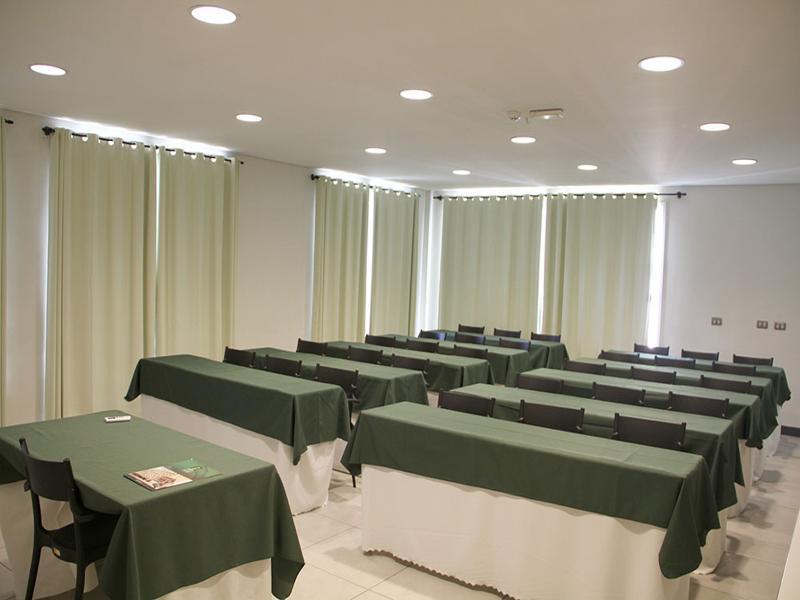 פיראסיסבה Hotel 1000 מראה חיצוני תמונה